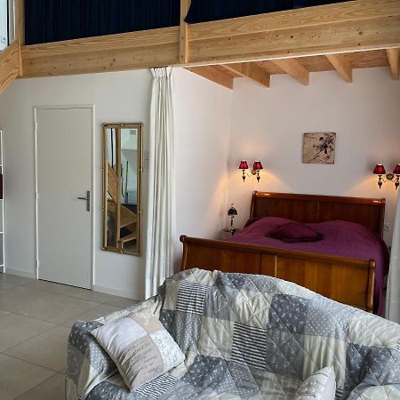 Le Clos Du Jardin Beynost Bagian luar foto