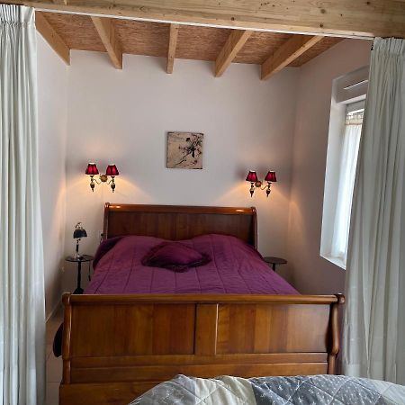 Le Clos Du Jardin Beynost Bagian luar foto