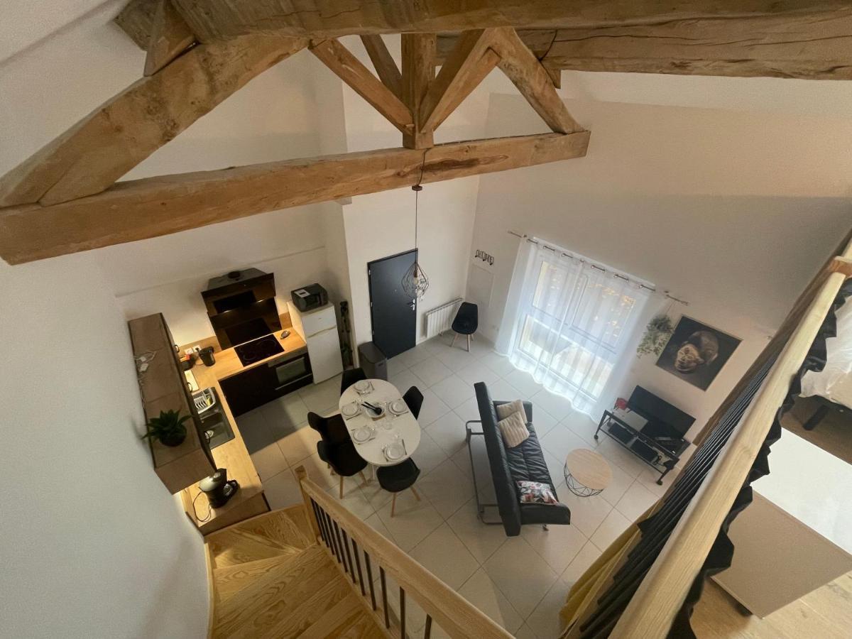 Le Clos Du Jardin Beynost Bagian luar foto