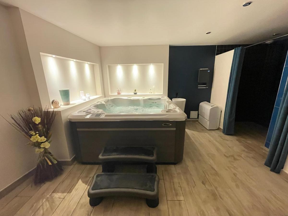 Le Clos Du Jardin Beynost Bagian luar foto